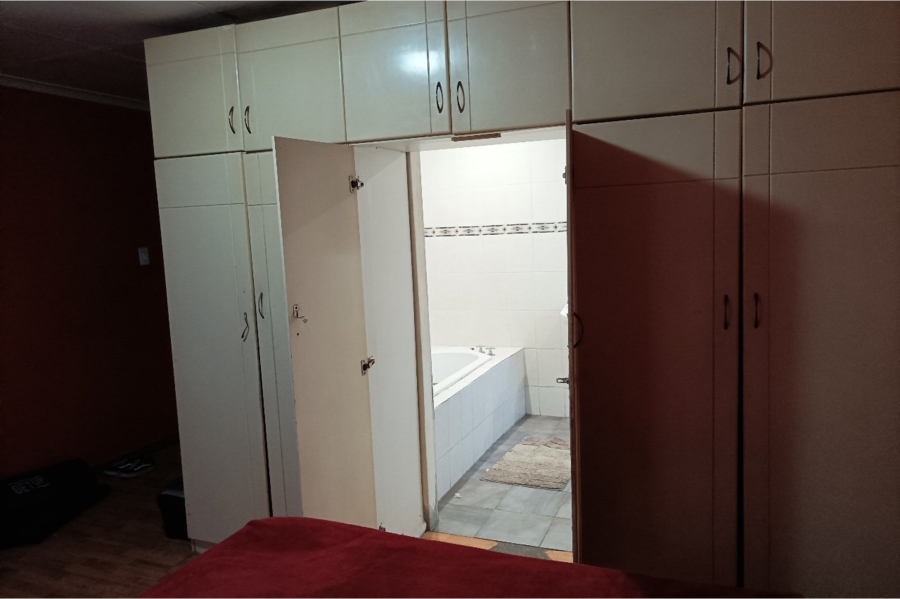 4 Bedroom Property for Sale in Strandfontein Western Cape
